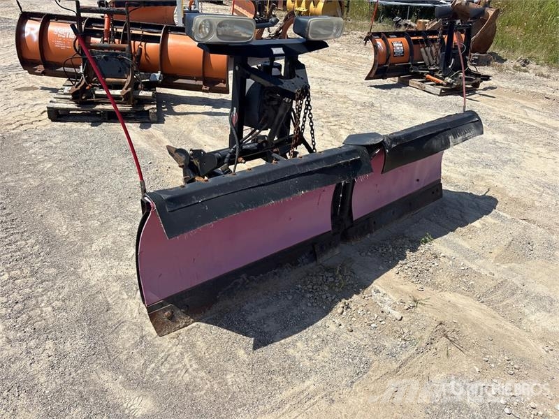 Western 8 ft 6 in Power-V Snow Plow حراثات ونصول الجليد