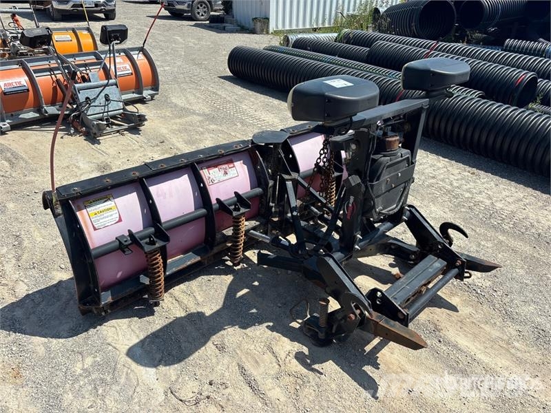 Western 8 ft 6 in Power-V Snow Plow حراثات ونصول الجليد