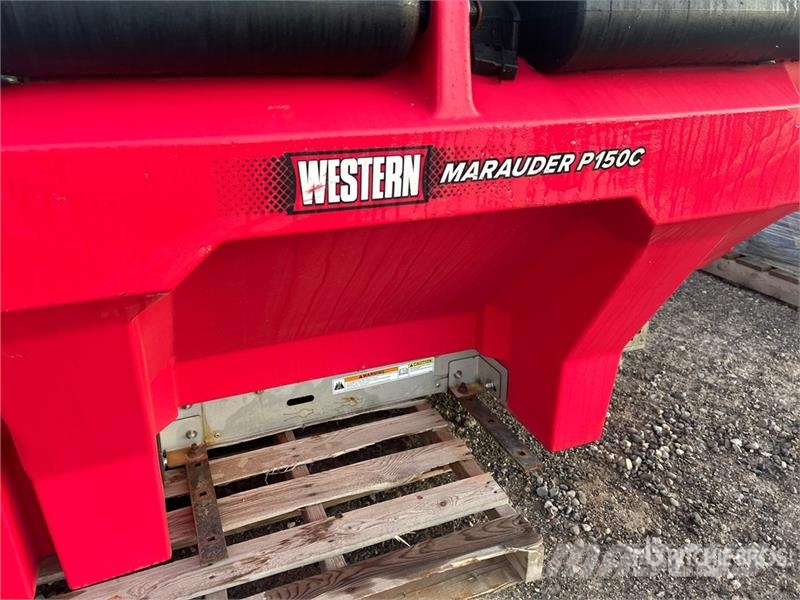 Western Marauder P150C Salt Spreader Posipači soli i peska