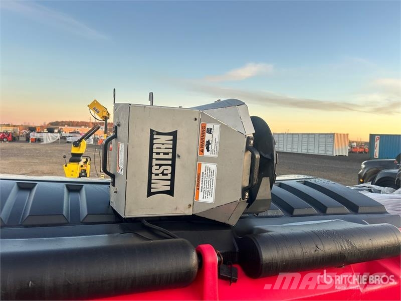 Western Marauder P150C Salt Spreader Posipači soli i peska