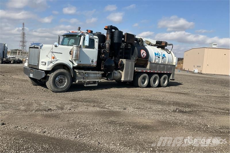 Western Star 21HXXPD15 on Western Star 4900FA 8x6 Vacuum Excava Kombi vozila/ vakum kamioni