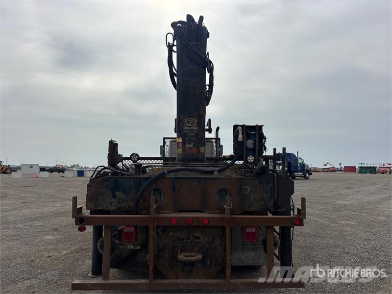 Western Star 335 K-4 CLX 7500 lb Knuckle Boom on Western Star 4 크레인 트럭