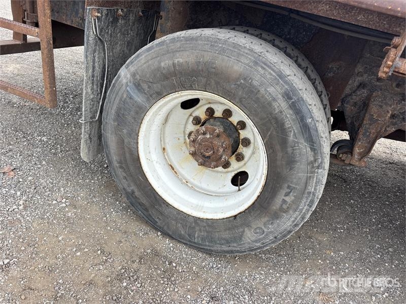 Western Star 335 K-4 CLX 7500 lb Knuckle Boom on Western Star 4 크레인 트럭