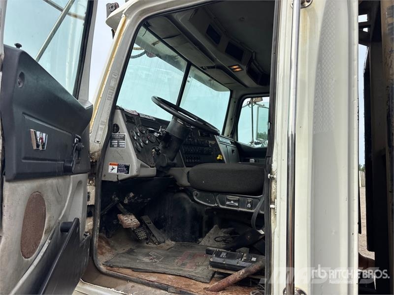 Western Star 335 K-4 CLX 7500 lb Knuckle Boom on Western Star 4 크레인 트럭