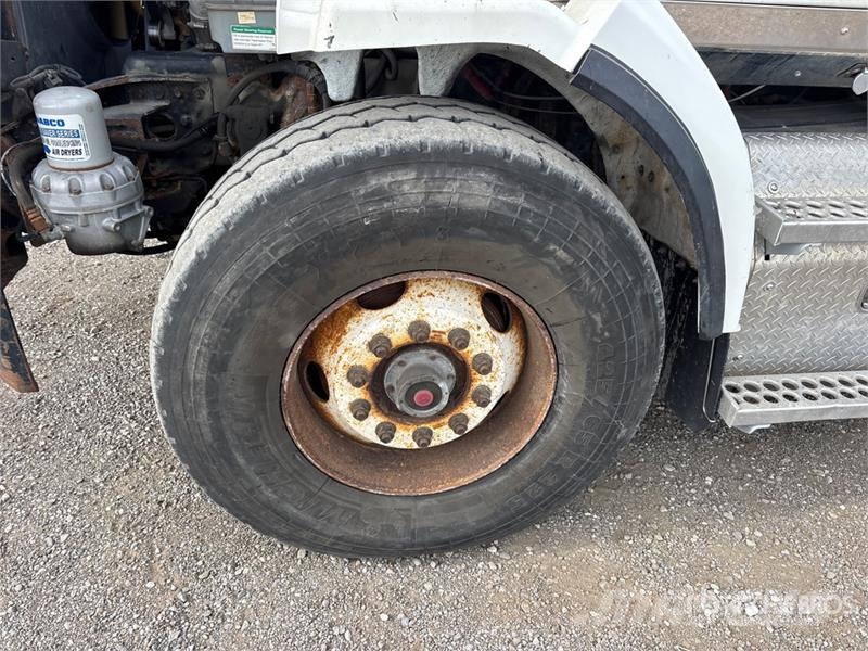 Western Star 335 K-4 CLX 7500 lb Knuckle Boom on Western Star 4 크레인 트럭
