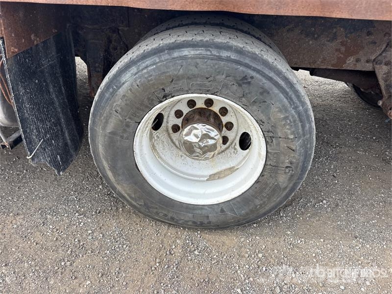 Western Star 335 K-4 CLX 7500 lb Knuckle Boom on Western Star 4 크레인 트럭
