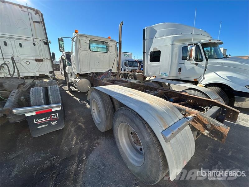 Western Star 4700 Kabine i unutrašnjost