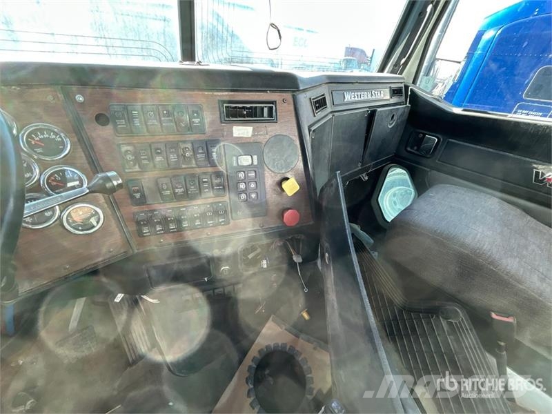 Western Star 4700 Kabine i unutrašnjost