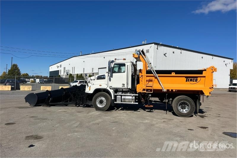 Western Star 4700 4x4 Snow Plow Truck Komunální / Multi-užitková vozidla