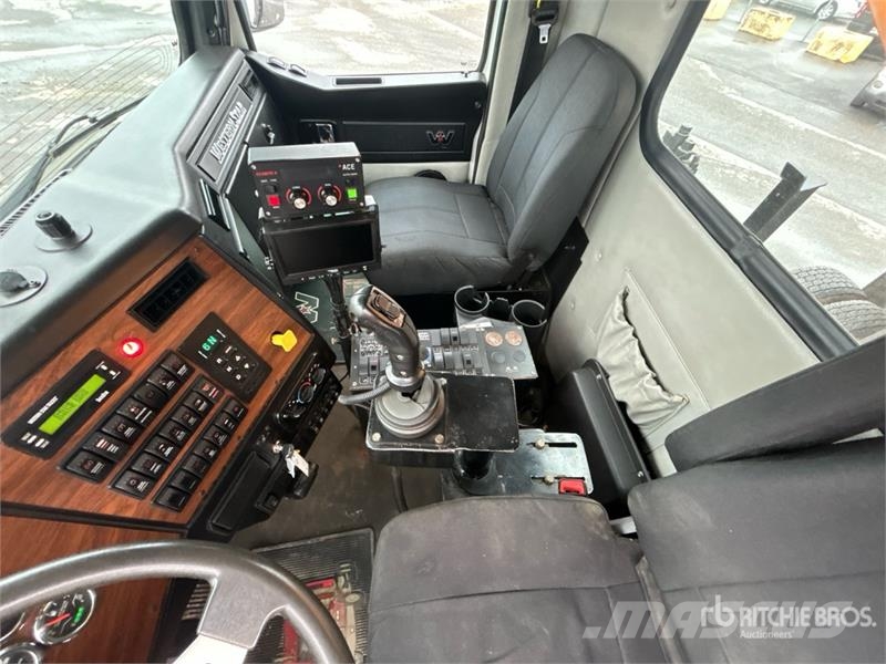 Western Star 4700 4x4 Snow Plow Truck Onderhoud voertuigen