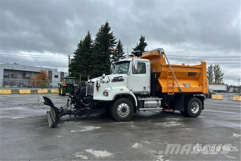 Western Star 4700 4x4 Snow Plow Truck Onderhoud voertuigen
