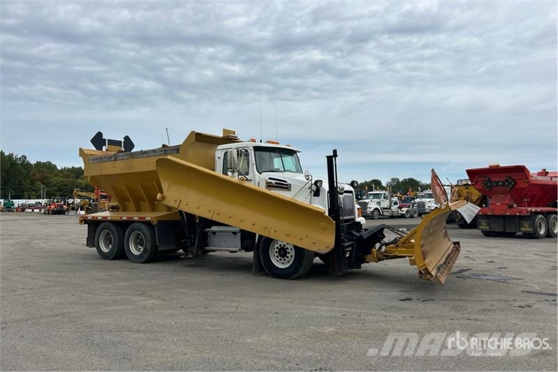 Western Star 4700 6x4 Snow Plow Truck Komunálne / Multi-úžitkové vozidlá