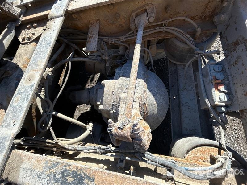 Western Star 4700 6x4 T/A Day Cab Truck Tractor (Inoperable) وحدات الجر