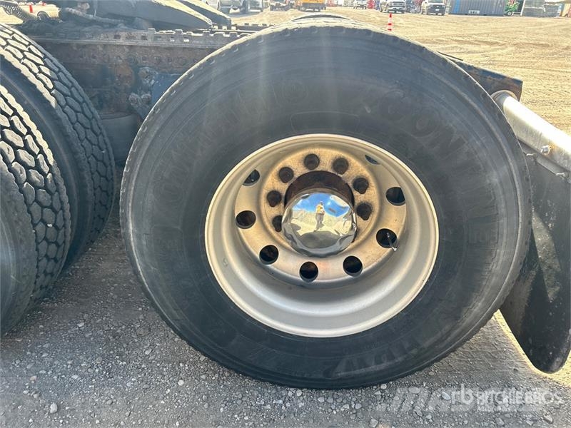 Western Star 4700 6x4 T/A Day Cab Truck Tractor وحدات الجر