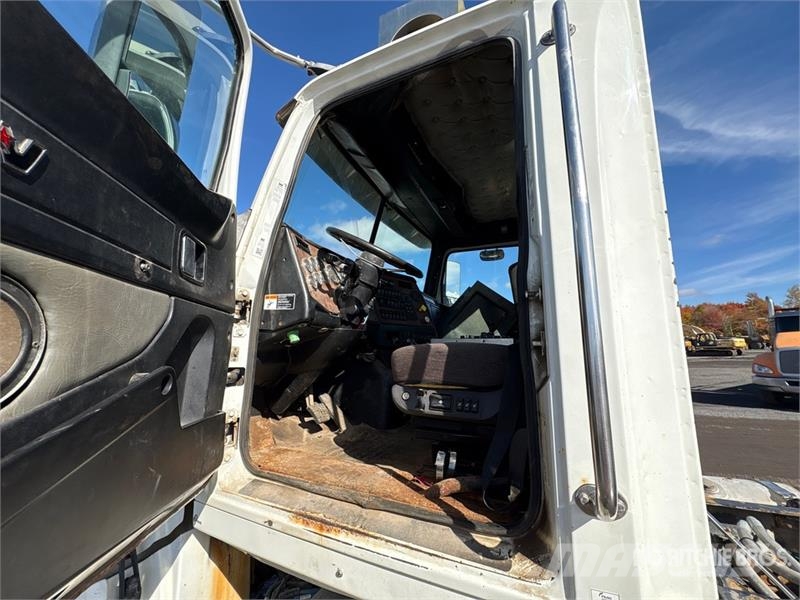 Western Star 4700 6x4 Cab and Chassis Kabine i unutrašnjost
