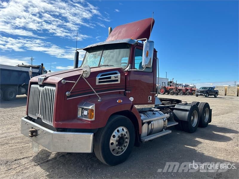 Western Star 4700 6x4 T/A Day Cab Truck Tractor وحدات الجر