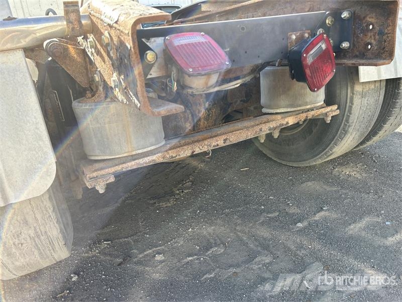 Western Star 4700 6x4 Cab and Chassis Cabines