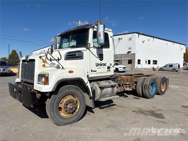 Western Star 4700 6x4 Cab and Chassis Kabine i unutrašnjost