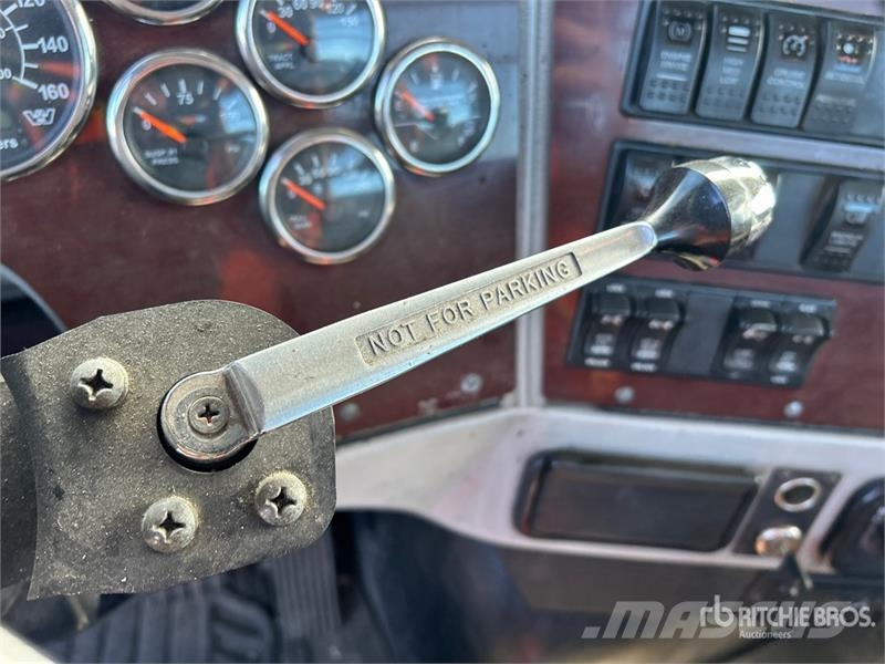 Western Star 4700 6x4 T/A Day Cab Truck Tractor وحدات الجر