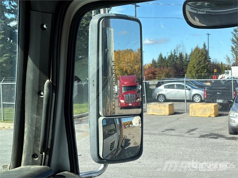 Western Star 4700 6x4 Cab and Chassis Kabine i unutrašnjost