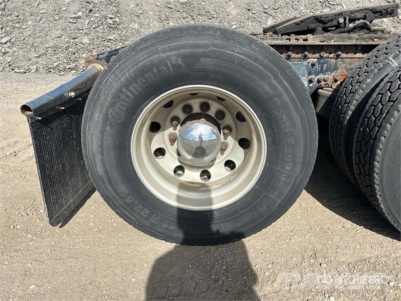Western Star 4700 6x4 T/A Day Cab Truck Tractor وحدات الجر