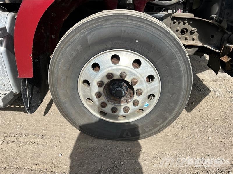 Western Star 4700 6x4 T/A Day Cab Truck Tractor وحدات الجر