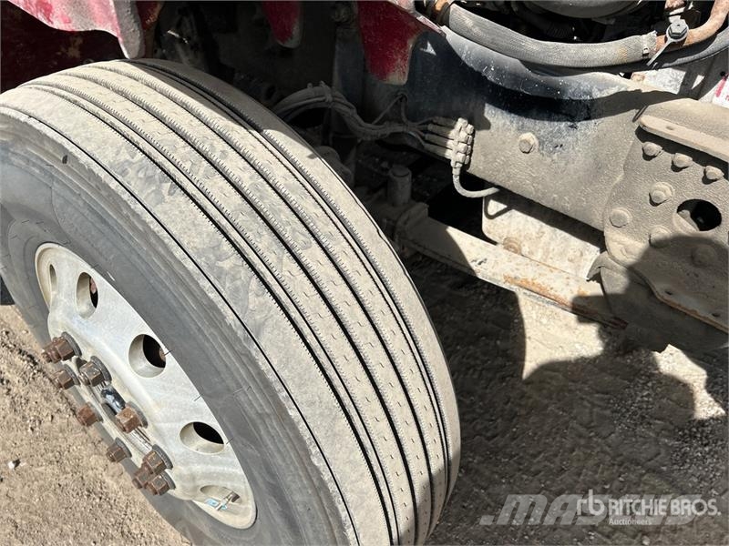 Western Star 4700 6x4 T/A Day Cab Truck Tractor وحدات الجر