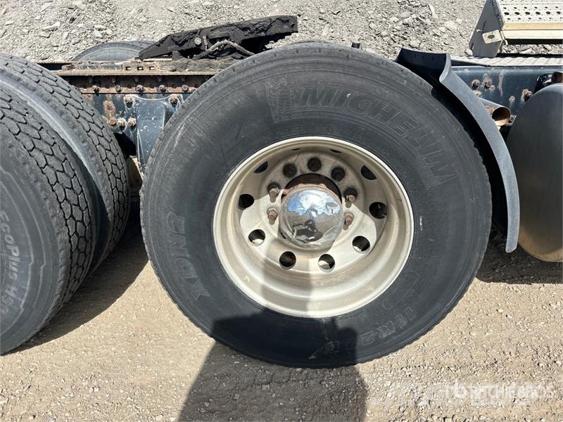 Western Star 4700 6x4 T/A Day Cab Truck Tractor وحدات الجر