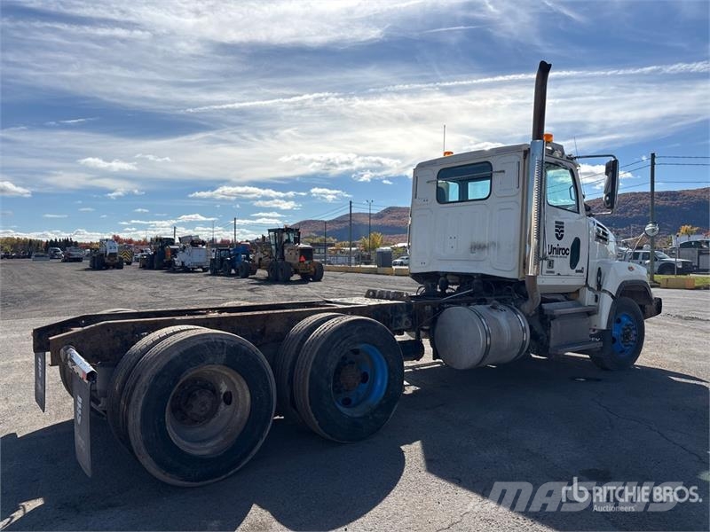Western Star 4700 6x4 Cab and Chassis Kabine i unutrašnjost
