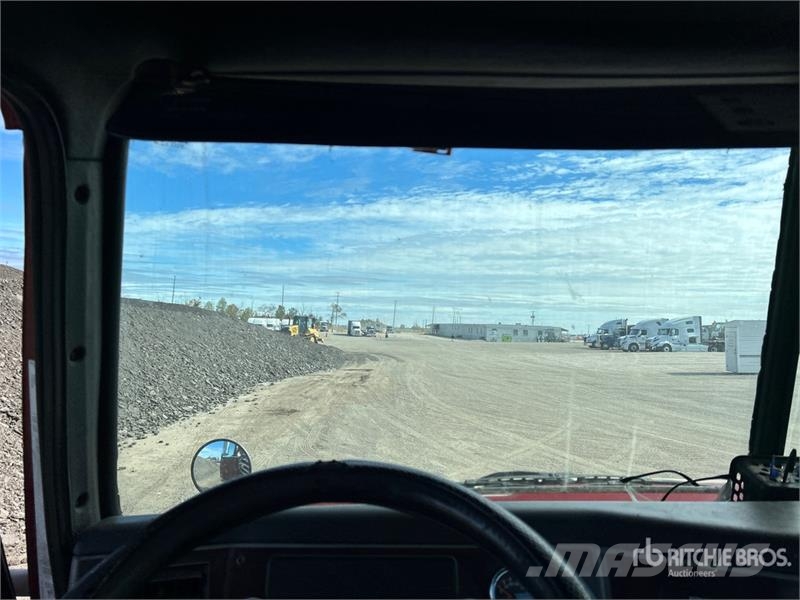 Western Star 4700 6x4 T/A Day Cab Truck Tractor وحدات الجر