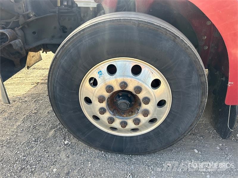 Western Star 4700 6x4 T/A Day Cab Truck Tractor وحدات الجر