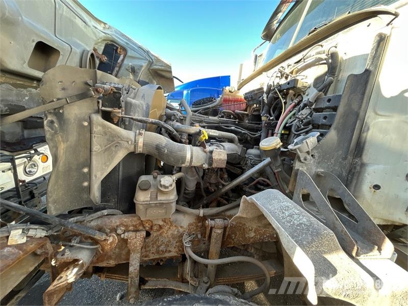 Western Star 4700 6x4 Cab and Chassis Cabines