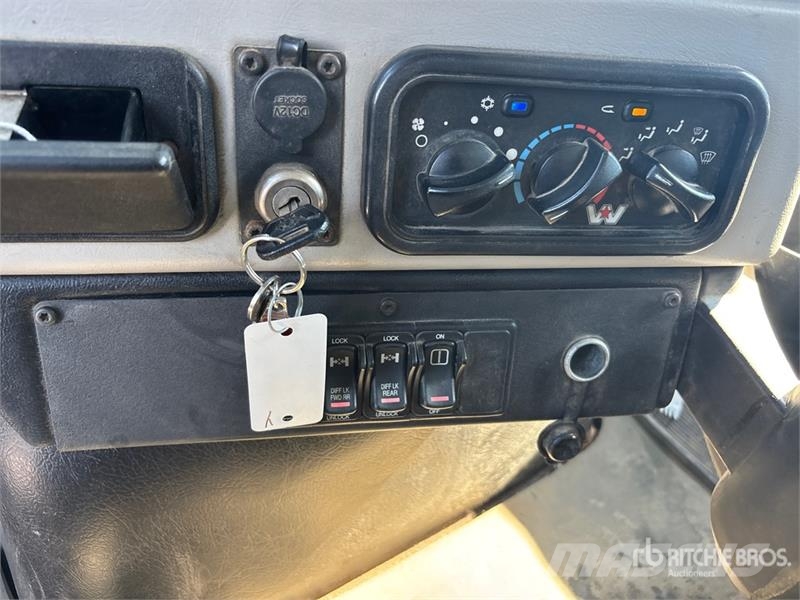 Western Star 4700 8x4 Twin-Steer T/A Dump Truck Lastbiler med tip