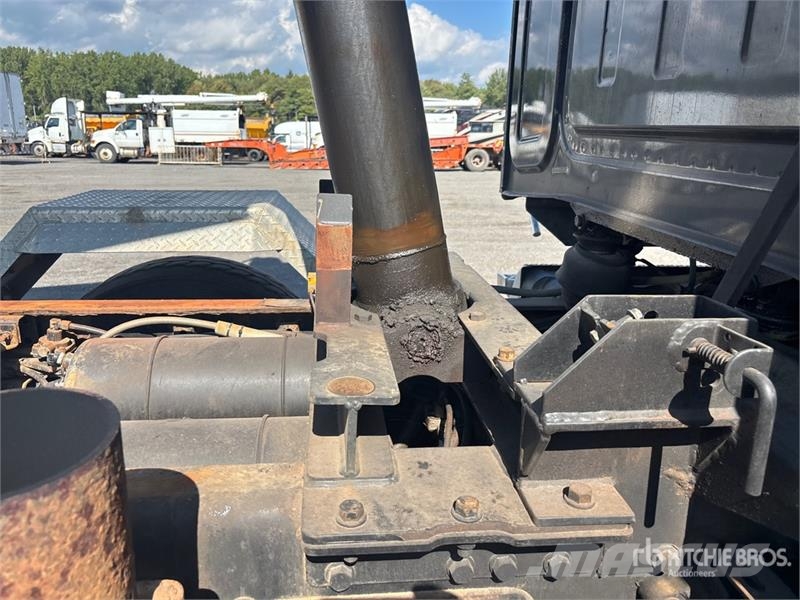 Western Star 4700 8x4 Twin-Steer T/A Dump Truck Lastbiler med tip