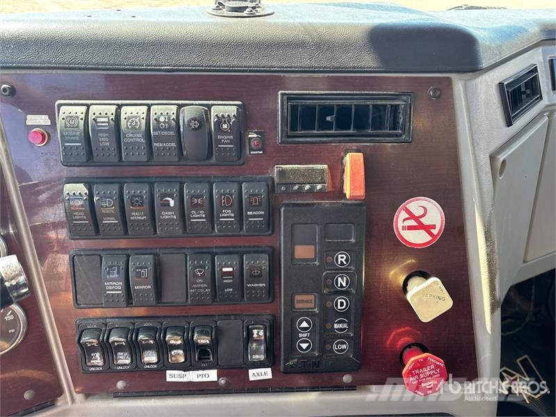 Western Star 4700 8x4 Tri/A Dump Truck 덤프 트럭