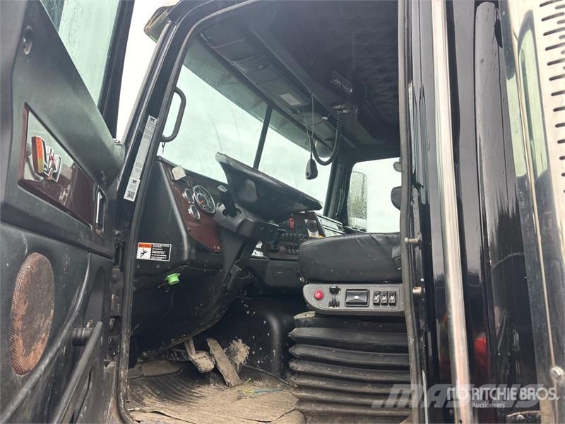 Western Star 4700SB 6x4 Hooklift Truck 훅 리프트 트럭