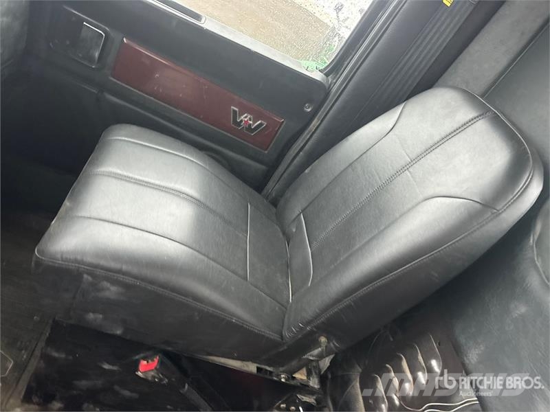 Western Star 4700SB 6x4 Hooklift Truck 훅 리프트 트럭