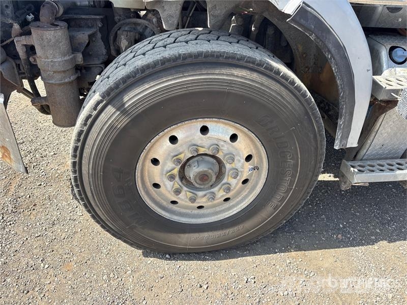 Western Star 4700SB 8x4 Tri/A Dump Truck 덤프 트럭