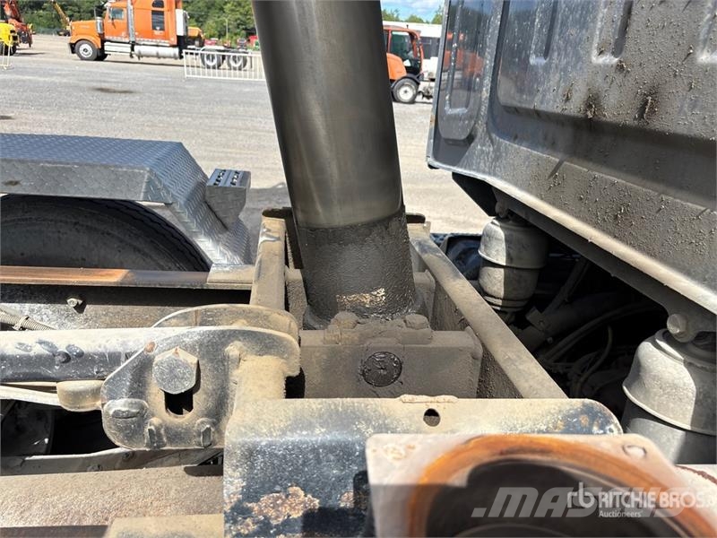Western Star 4700SB 8x4 Twin-Steer Tri/A Dump Truck 덤프 트럭