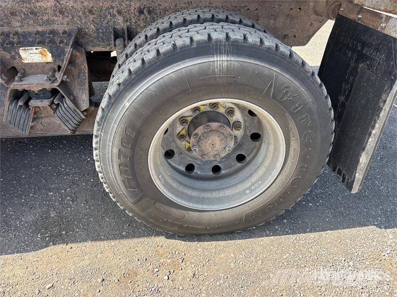 Western Star 4700SB 8x4 Tri/A Dump Truck 덤프 트럭