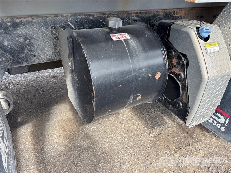 Western Star 4700SB 8x4 Twin-Steer Tri/A Dump Truck 덤프 트럭