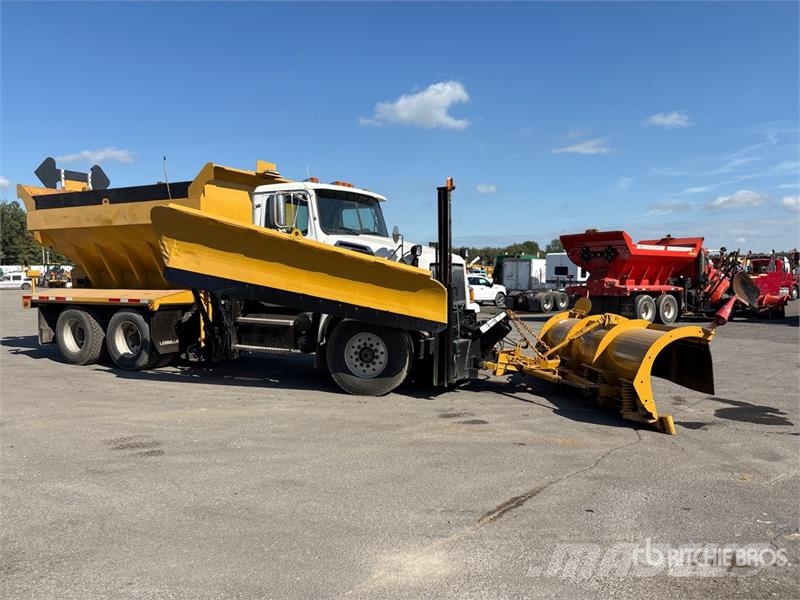 Western Star 4700SF 6x4 Snow Plow Truck Общински/универсални превозни средства