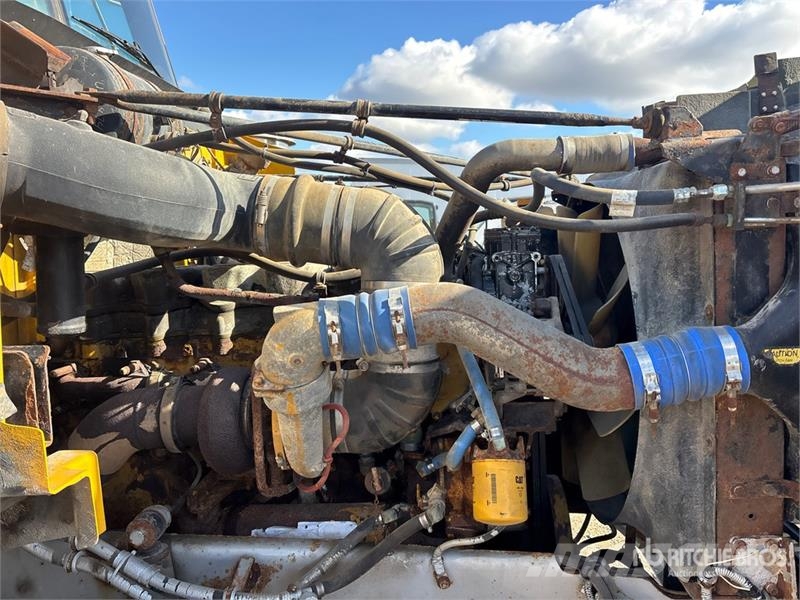 Western Star 4900 16000 L 6x4 Fuel Truck شاحنات ذات صهاريج