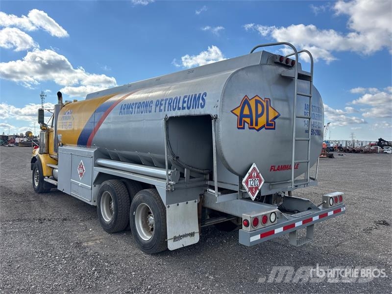 Western Star 4900 16000 L 6x4 Fuel Truck شاحنات ذات صهاريج