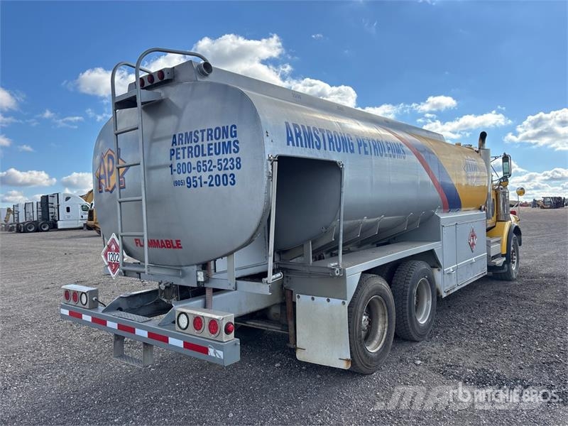 Western Star 4900 16000 L 6x4 Fuel Truck شاحنات ذات صهاريج