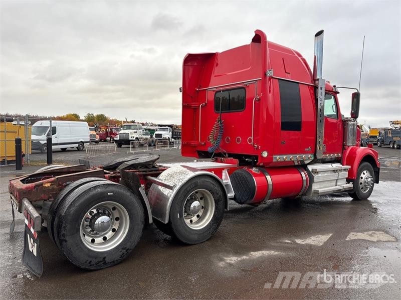 Western Star 4900 6x4 T/A Sleeper Truck Tractor Седельные тягачи