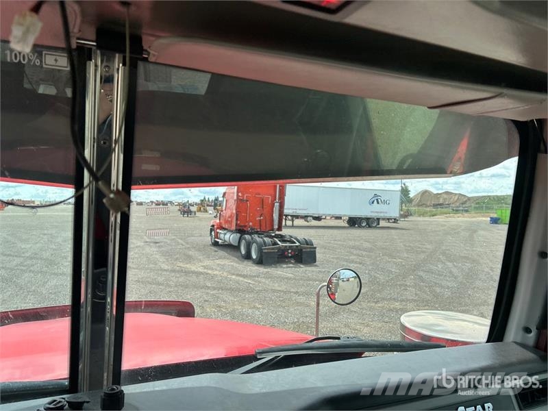 Western Star 4900 6x4 T/A Day Cab Truck Tractor Vetopöytäautot