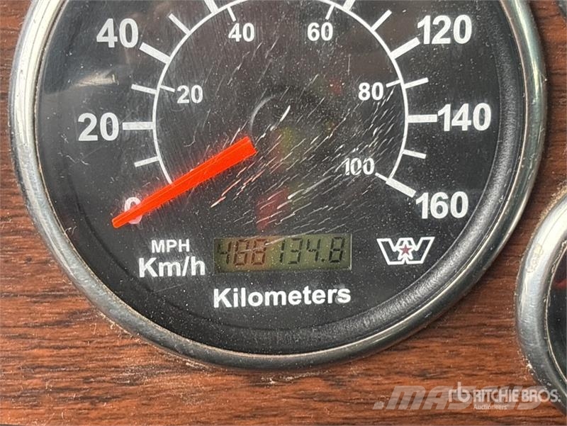 Western Star 4900 6x4 T/A Sleeper Truck Tractor Влекачи