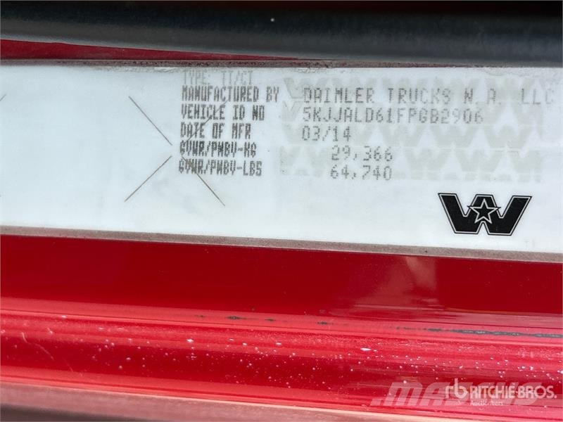 Western Star 4900 6x4 T/A Day Cab Truck Tractor Vetopöytäautot