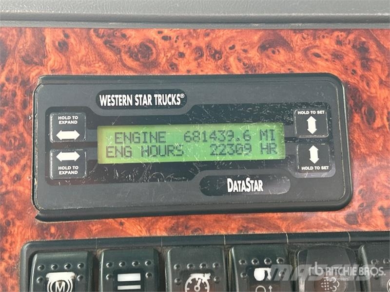 Western Star 4900 6x4 T/A Day Cab Truck Tractor Влекачи